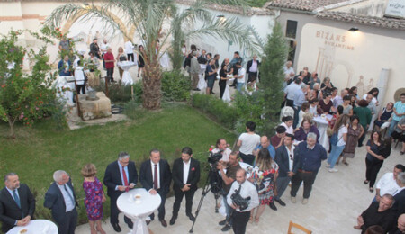Lefkoşa'nın tarihine ışık tutacak Lüzinyan Evi açıldı