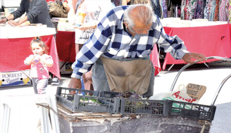 Lemi Kazım Maydanozcu: "İşleyen demir paslanmaz"