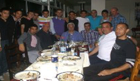 Ligde kalmayı kutladılar