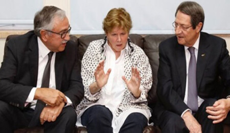 Lute'un temasları Rum basınında: "Ne uzaklaştılar ne bitirdiler"