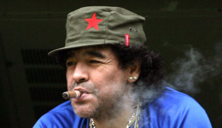 Maradona'ya Başkan'a 'hakaretten' ABD'ye giriş yasağı