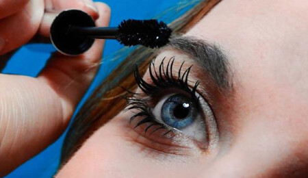 Maskara sürerken sıklıkla yapılan hatalar