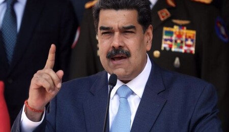 Venezuela'da binlerce kişi ABD'ye tepki için yürüdü, Maduro'ya destek mesajı verdi