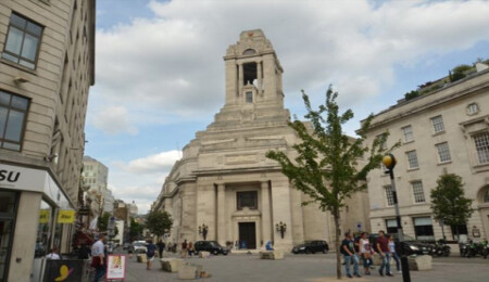 'Gizli el sıkışmalardan' defilelere: İngiltere'de masonluğun 300. yılı