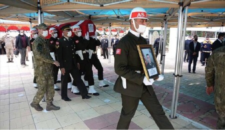 Bitlis şehitlerine veda