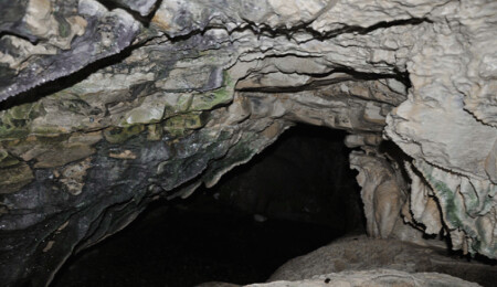 Görülmeye değer doğal bir mağara: "Memeler mağarası"