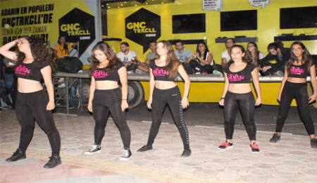 YDÜ Öğrencileri "NEU Welcome Party" ile yeni döneme merhaba dedi