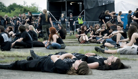 Metalciler daha mutlu oluyor, daha az psikolojik destek arıyor