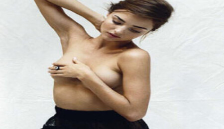 Miranda Kerr'den cesur pozlar