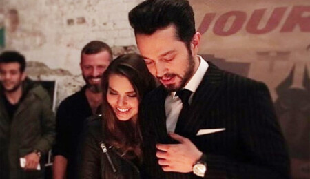 Murat Boz'a Aslı Enver'den doğum günü sürprizi