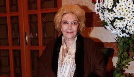 Devlet sanatçısı Nedret Güvenç hayatını kaybetti