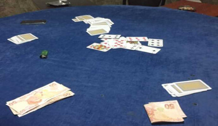 Kumar oynatılan internet kafeye polis baskını; 8 kişi tutuklandı