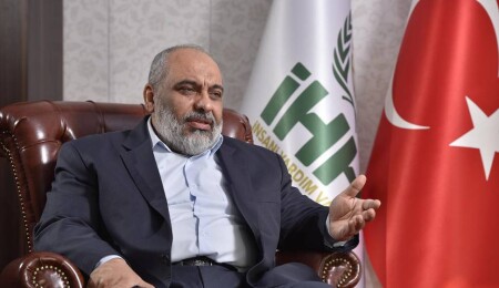 İHH Başkanı Yıldırım: “97’de Denktaş’ın verdiği doğalgaz haritalarını Erbakan’a verdim”