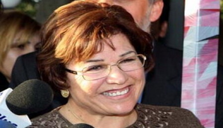 Bremen'de temaslar yaptı