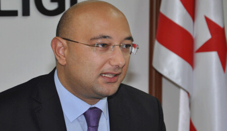 Birikim Özgür'den Maliye politikası tartışmalarına katkı