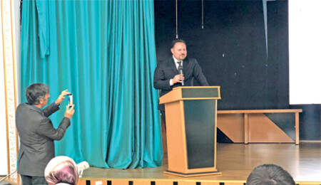 Öztürkler: "Türkiyeden gelen öğrenciler de TL üzerinden ödeme yapıyor"