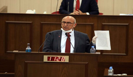 “Kriz başladığından beri hükümette her kafadan bir ses çıkıyor”