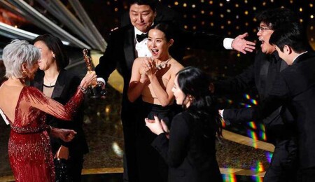 Oscar tarihinde ilk: 'En iyi film' ödülü Güney Kore yapımı Parazit'in oldu