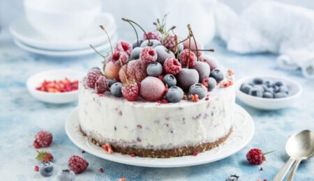 Orman meyveli dondurma pasta tarifi