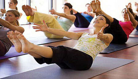 Kadınların Stres Atma Reçetesi Yoga ve Plates 