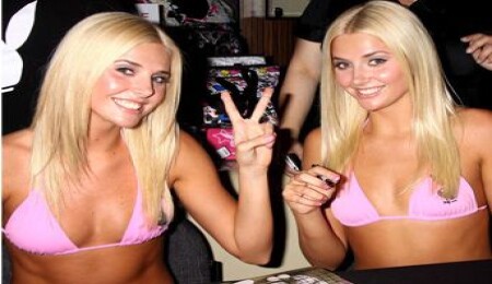 İç çamaşırını Playboy kızları tanıtırsa  