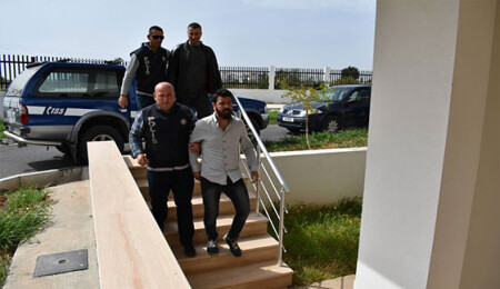 Polisi darp etmekle suçlanan zanlılar teminatla serbest