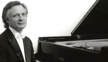 Polonyalı Piyanist Marek Drewnowski Bellapais'de resital verecek