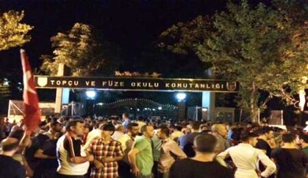 Polatlı'da halk Topçu Okulu'na yürüdü