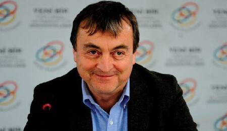 Profesör Köker'den DAÜ'de "Türk Stili Başkanlık Sistemi" ile ilgili seminer