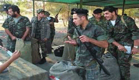 Güney Kıbrıs'ta askerlik süresi kısalacak