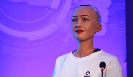 Robot 'Sophia' Amharca konuşacak