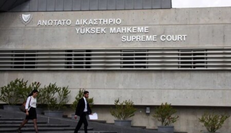 Rum Yüksek Mahkemesi, Türkiye kökenli şahsın oturma iznini, kontrol dışı bölgede ikamet ettiği gerekçesiyle reddetti