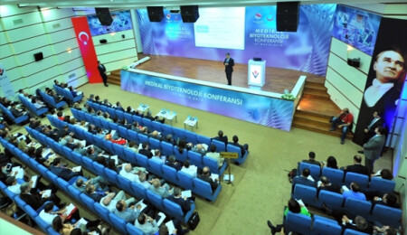 Tubitak Medikal Biyoteknoloji Konferansında biyomedikal mühendisliğinin önemi vurgulandı