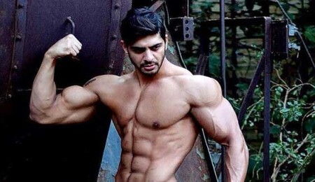 Sami gözünü Vegas'a dikti!