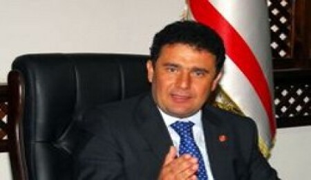 Saner: "Sendikalar kararlarını yeniden gözden geçirmeli"