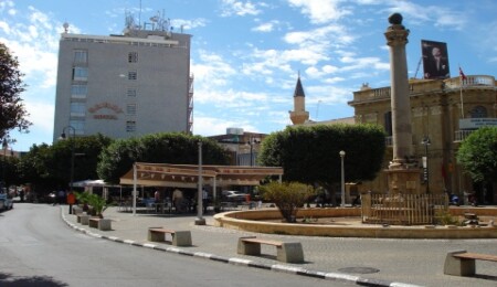 Lefkoşa Türk kesiminin sembolü Saray Otel, hizmete açılıyor