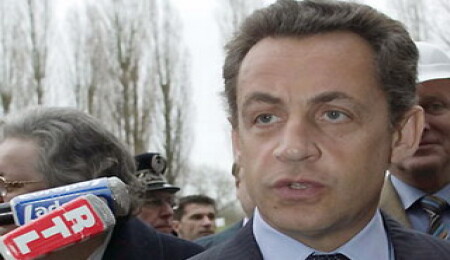 Sarkozy'nin eski eşinin evi soyuldu...