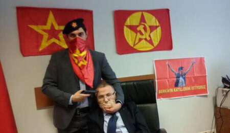 Türkiye'de Berkin Elvan davasının savcısı rehin alındı