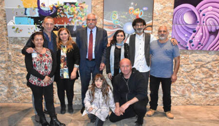 Şenol Özdevrim'in kişisel sergisi Girne'de açıldı