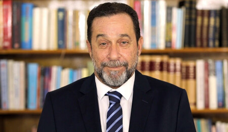 Serdar Denktaş, Covid-19 nedeniyle seçim programlarını iptal etti