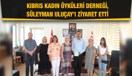 Kıbrıs Kadın Öyküleri Derneği “ Kadınlarımız 1” kitabını Başkan Uluçay’a takdim etti