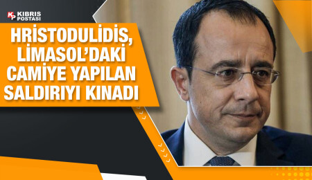 Nikos Hristodulidis, İbrahimağa Köprülü Camii'ye yapılan saldırının araştırılmasını talep etti