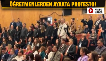 Öğretmenlerden protesto: "Bugün bir kutlama günü değil mücadele günüdür"