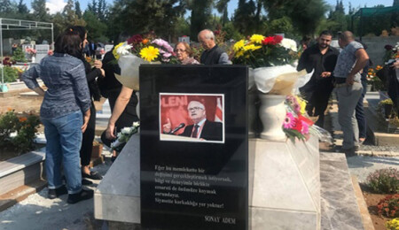 Sonay Adem ölümünün 1. yıldönümünde kabri başında anıldı