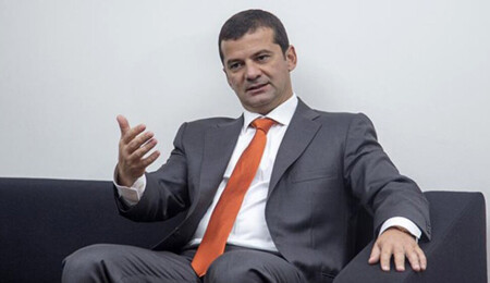 Ekonomist Bartu Soral: “Türkiye Akdeniz'de 'ama'sız kuvvet olmak istiyorsa ekonomi sağlam temeller üzerinde durmalı”