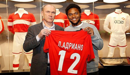 Spartak Moskova, Adriano'nun Galatasaray'a gitmeyeceğini duyurdu