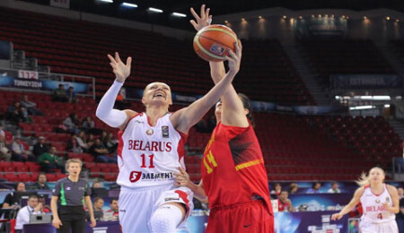 Yelena Leuchanka Yakın Doğu Üniversitesi'nde