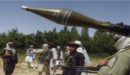 Taliban, Afganistan'ın doğusunda bir Amerikan üssüne saldırdı