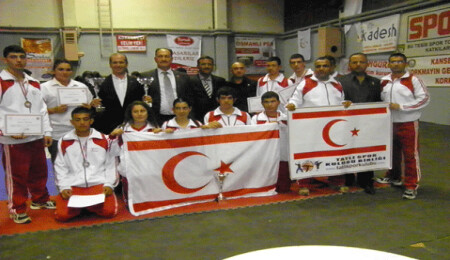 Uluslararası Kick Boks turnuvasında İskele'ye Madalya