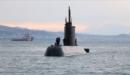 TCG Gür Denizaltısı Girne'de ziyarete açılıyor